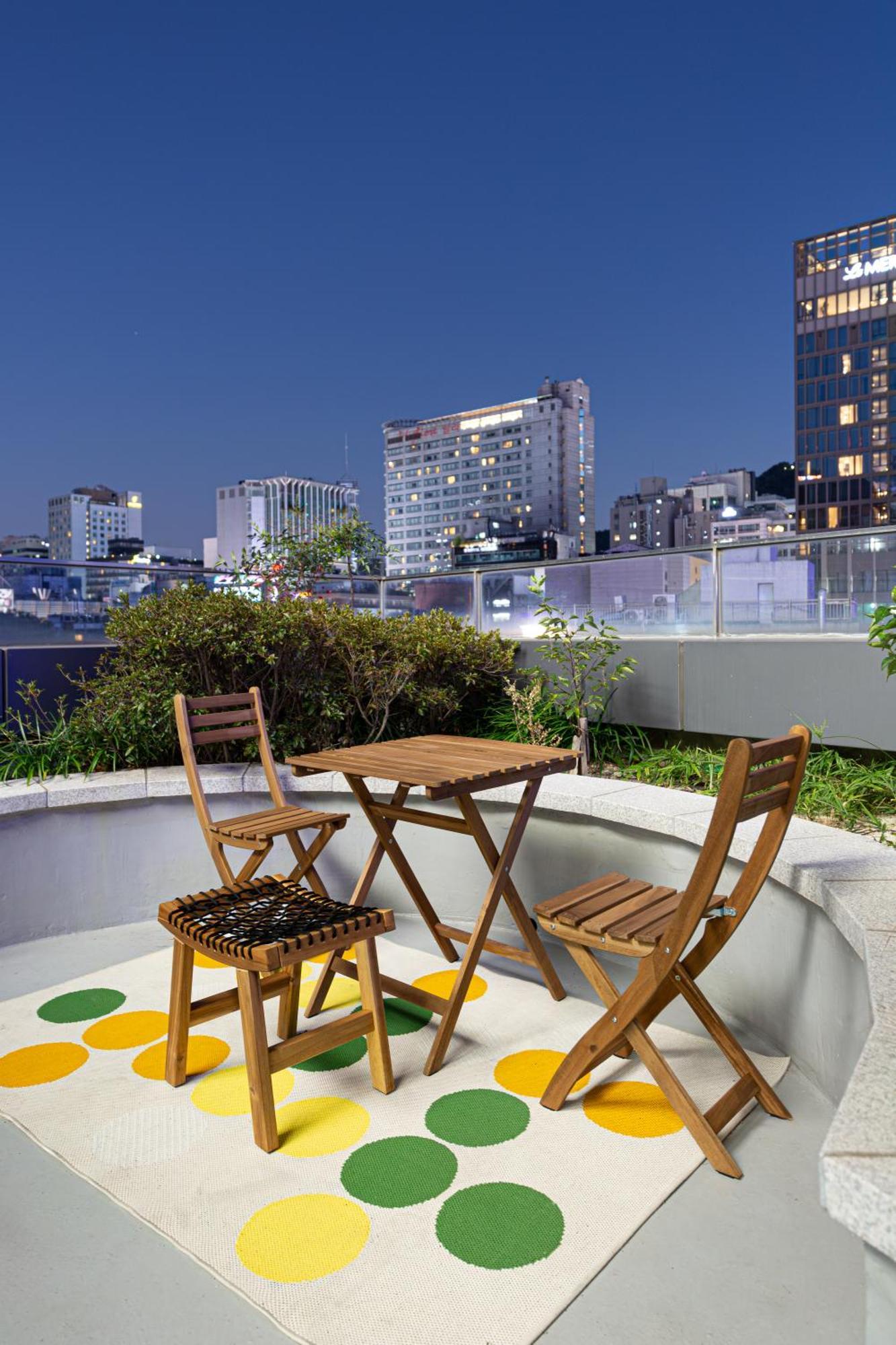 Uhoostay Myeongdong Hotel Seoul
